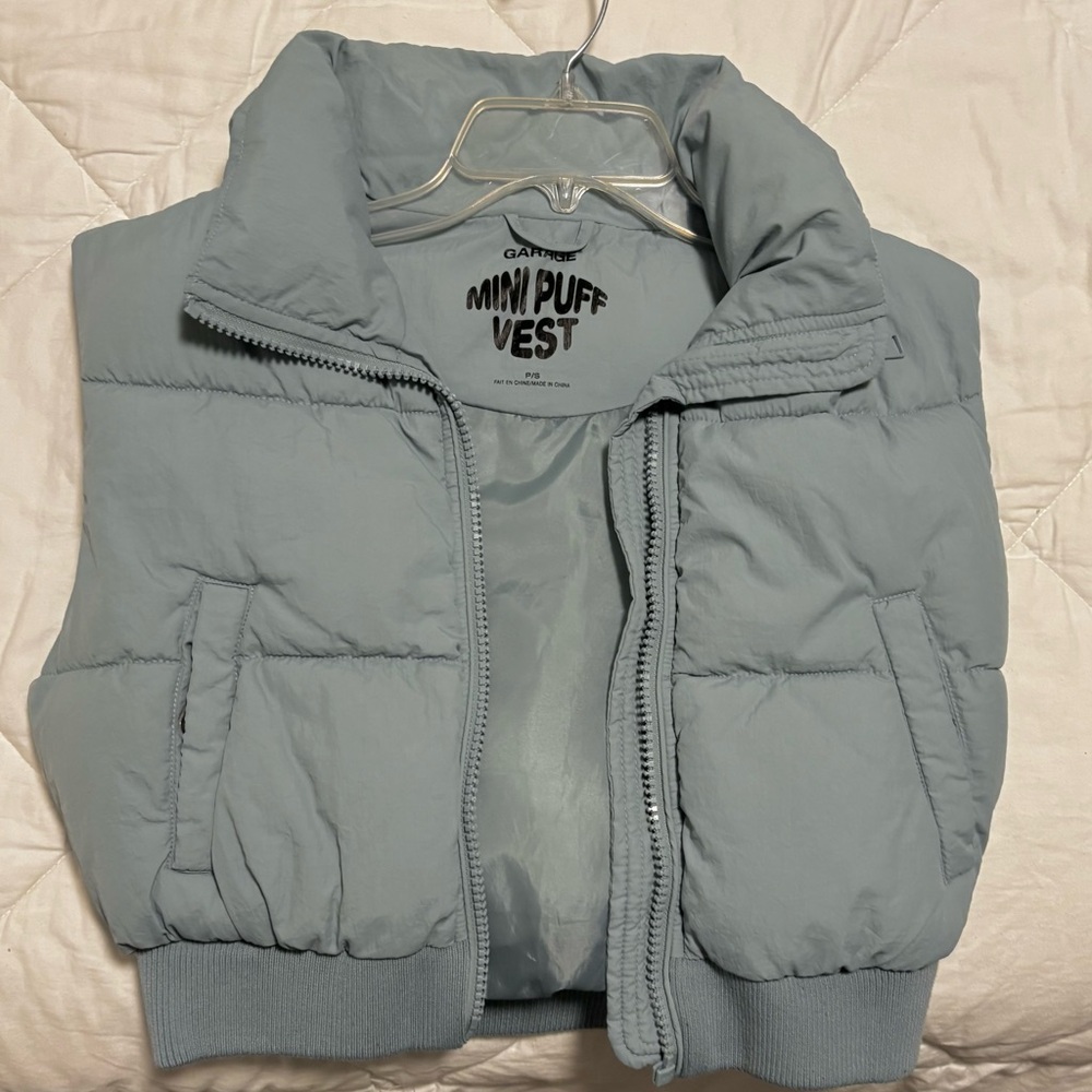 Garage Mini Puff Vest 🩵